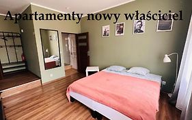 APARTAMENTY NA EVEREŚCIE W ŚCISŁYM CENTRUM Ul DWORCOWA PARKING GRATIs!